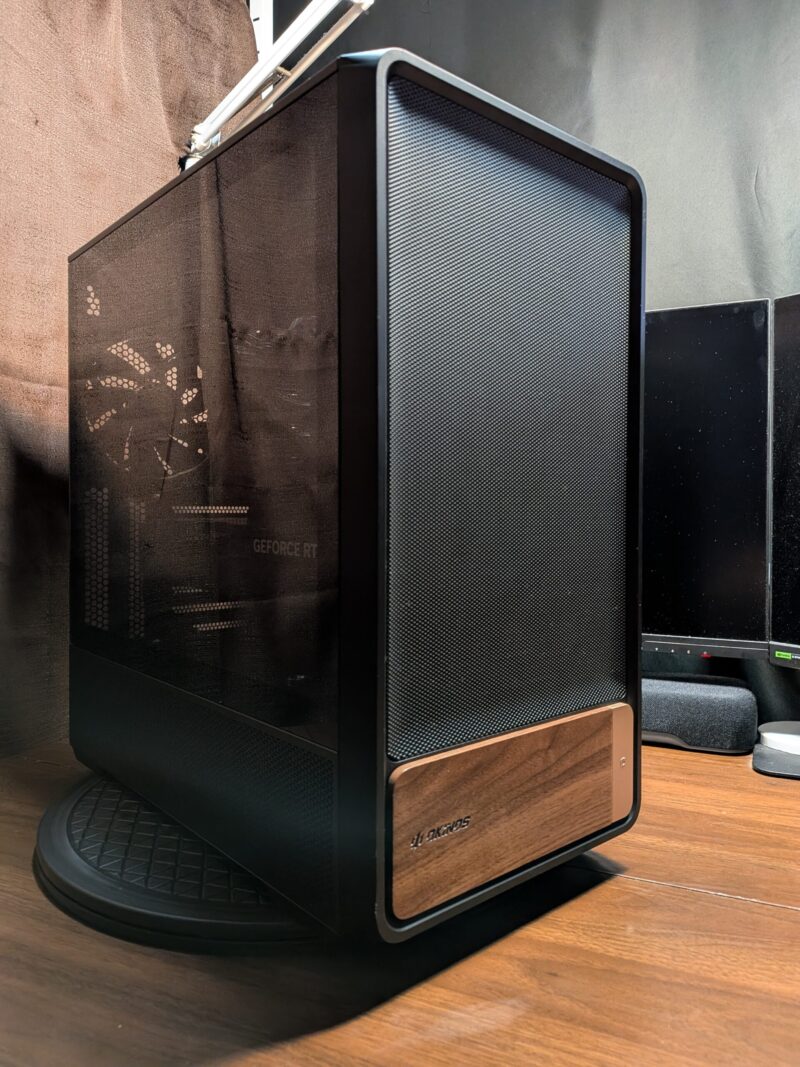 Okinos Air Crossは「木材×コンパクト」が魅せるおしゃれな機能美PC